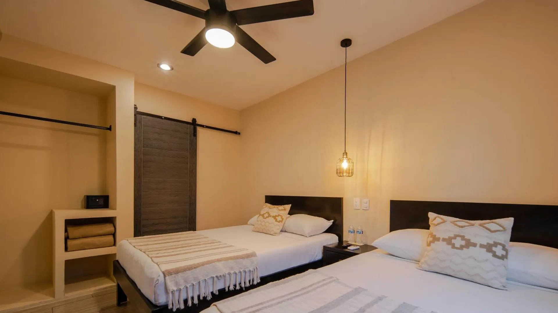 ***  Hotel Isla Caracol Isla Mujeres México