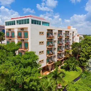 https://hotel-palacio-maya.hotelsmerida.org
