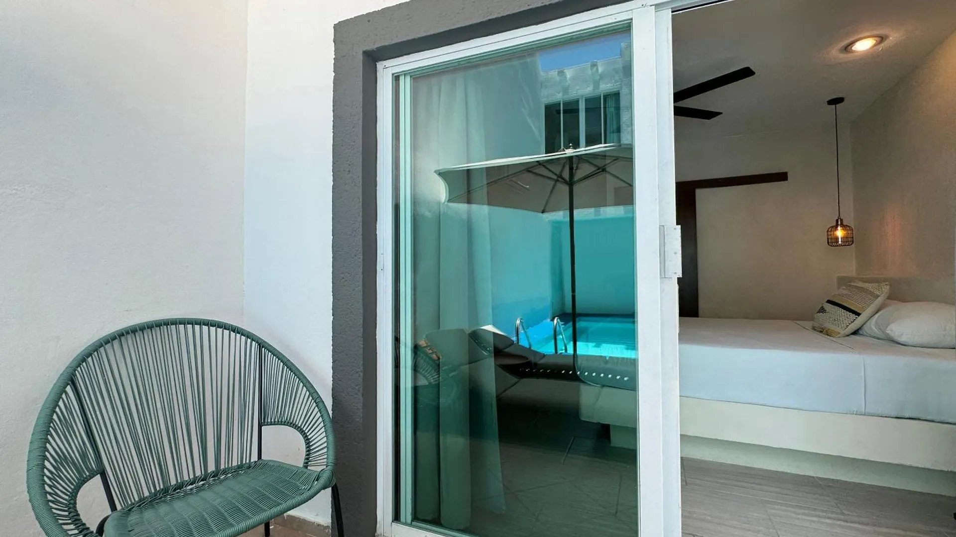 Hotel Caracol Isla Mujeres